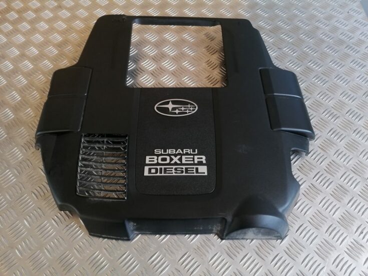 Dzinēja dekoratīvais vāks priekš SUBARU LEGACY 2011