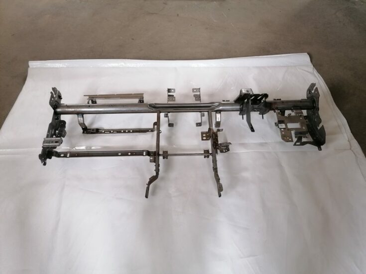Mērinstrumentu paneļa pastiprinātājs priekš NISSAN PATHFINDER 2006