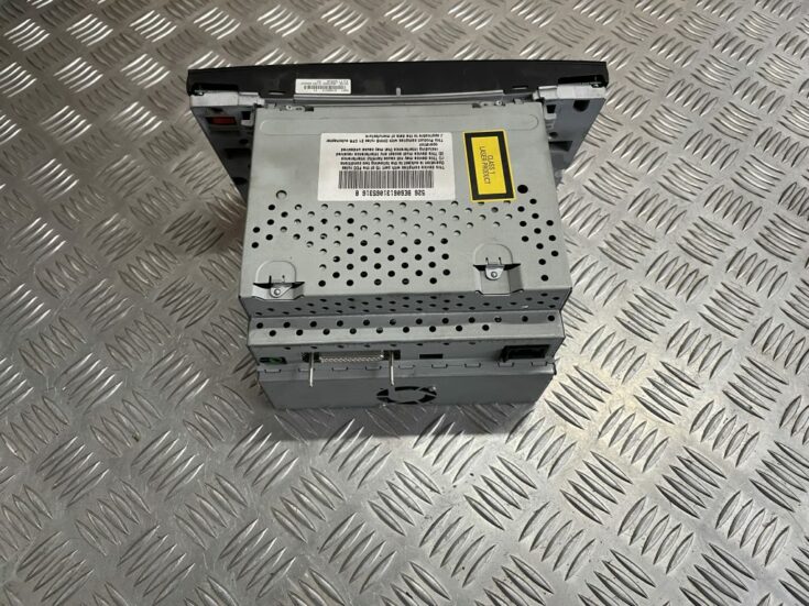 CD/DVD/Navigācijas bloks priekš MERCEDES BENZ CLS 320 2005