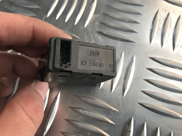 Audio/video AUX adapteris priekš BMW 1 E87 2009 WHITE