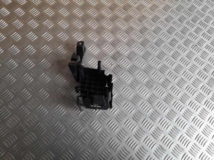Bagāžnieka nodalījuma plastmasa priekš BMW 320D E46 2004 TOURING