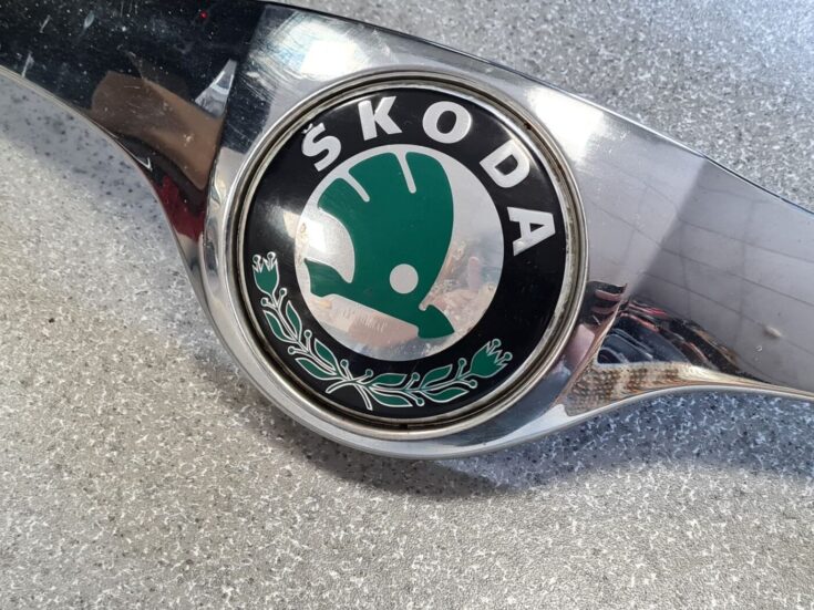 Logotips/Emblema priekš ŠKODA FABIA 2008