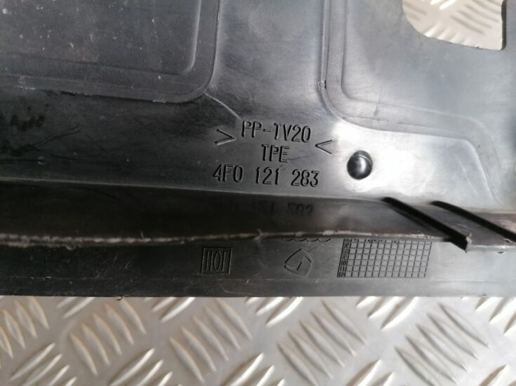 Ieplūdes gaisa deflektors/Difuzors priekš AUDI A6 AVANT 2006