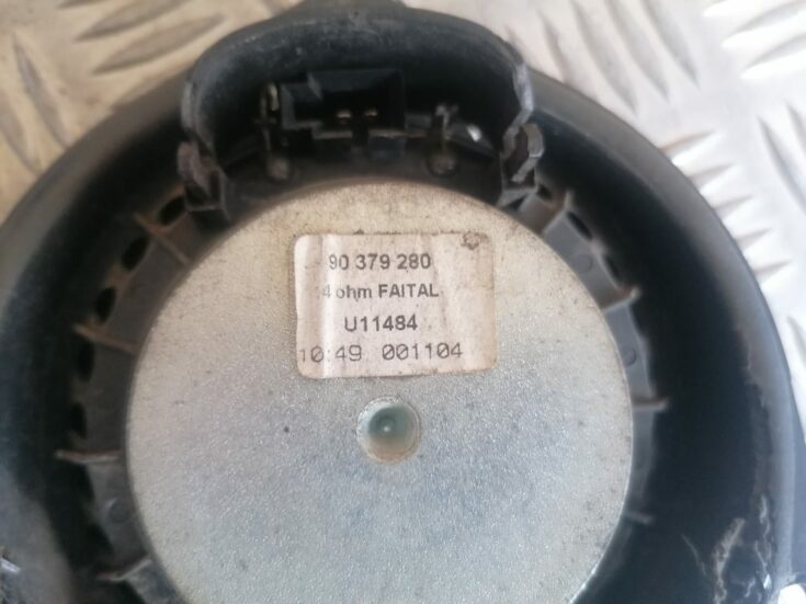 Durvju skaļrunis, apakšā priekš OPEL ASTRA H 2005