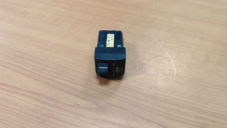 Lukturu augstuma regulēšanas poga priekš SAAB 9-5 1999