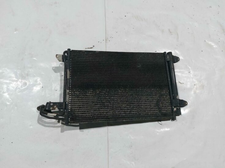 Gaisa kondicioniera radiators priekš VW JETTA 2008