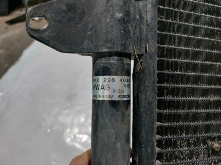 Gaisa kondicioniera radiators priekš VW JETTA 2008