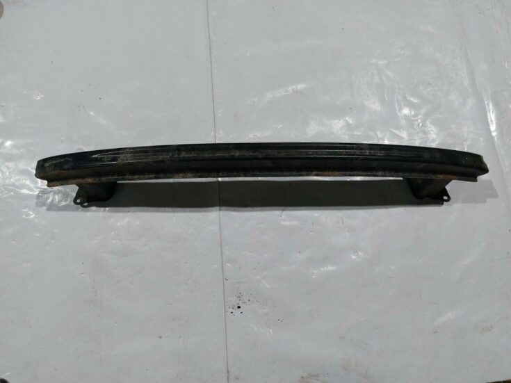 Aizmugurējā bufera pastiprinātājs priekš VW JETTA 2008