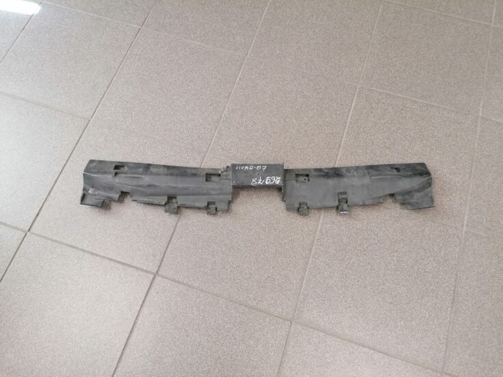 Radiatoru augšēja uzlika priekš OPEL VIVARO/RENAULT TRAFFIC 2007-2014