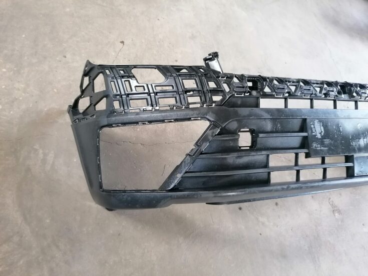 Priekšēja bufera pastiprinātāja kronšteins priekš VW CRAFTER 2017- 7C08072179B9