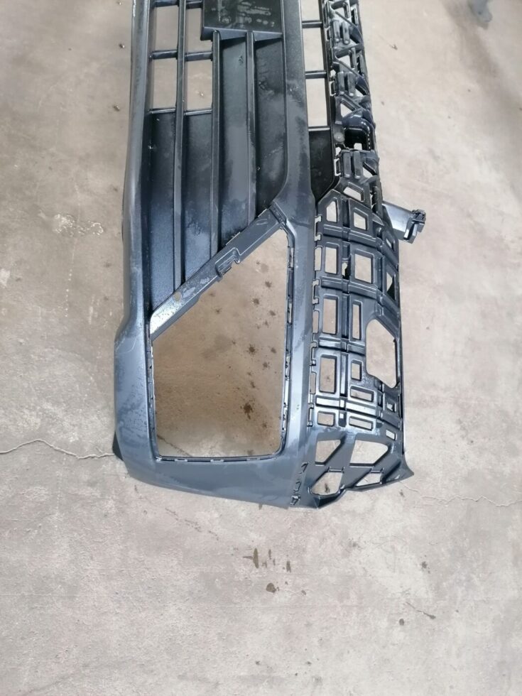 Priekšēja bufera pastiprinātāja kronšteins priekš VW CRAFTER 2017- 7C08072179B9