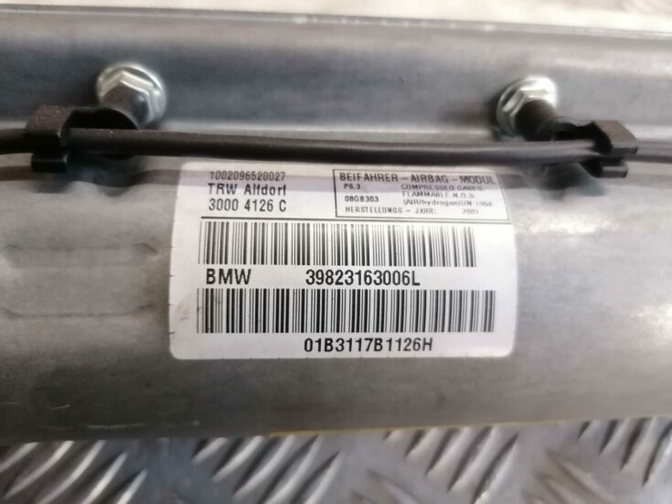 Mērinstrumentu paneļa drošības spilvens priekš BMW 530D E39 2001 TOURING