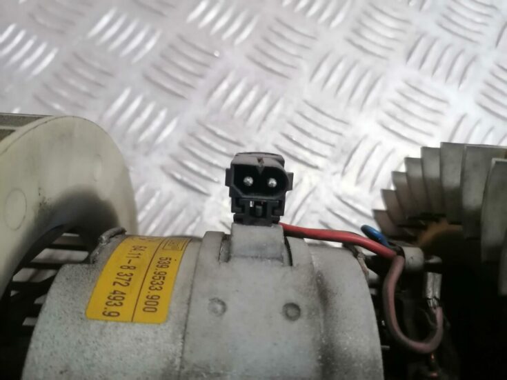 Salona ventilators priekš BMW 530D E39 2001 TOURING