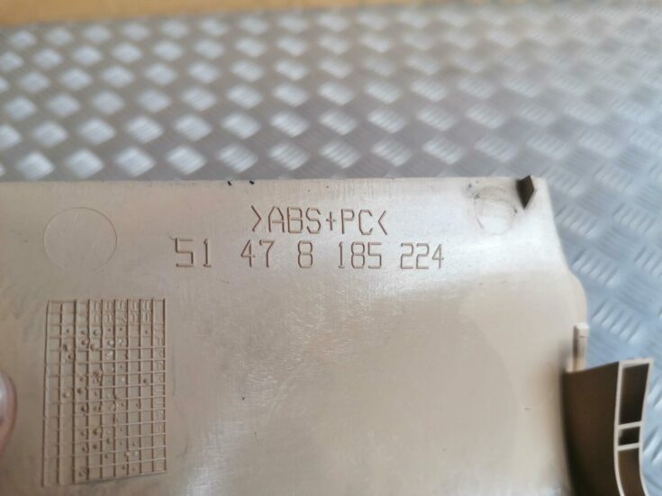 Bagāžnieka nodalījuma plastmasa priekš BMW 530D E39 2001 TOURING