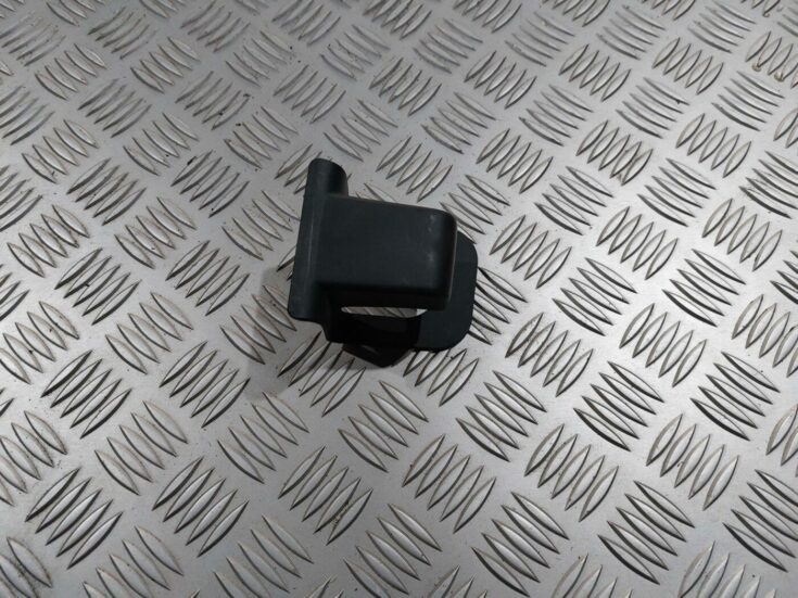 Aizmugurēja sēdekļa atzveltnes plastmasas uzlika priekš RENAULT LAGUNA 2011