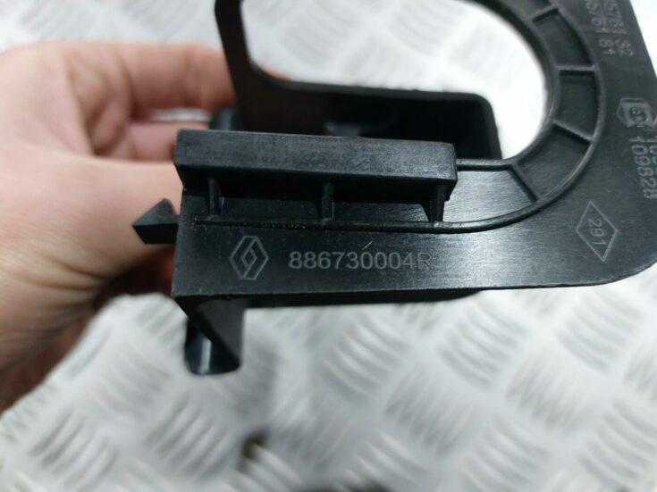 Aizmugurēja sēdekļa atzveltnes plastmasas uzlika priekš RENAULT LAGUNA 2011