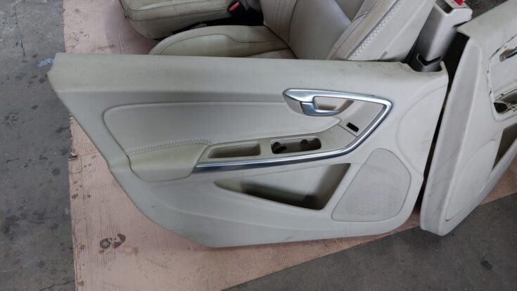 Sēdekļu komplekts priekš VOLVO V60 2012