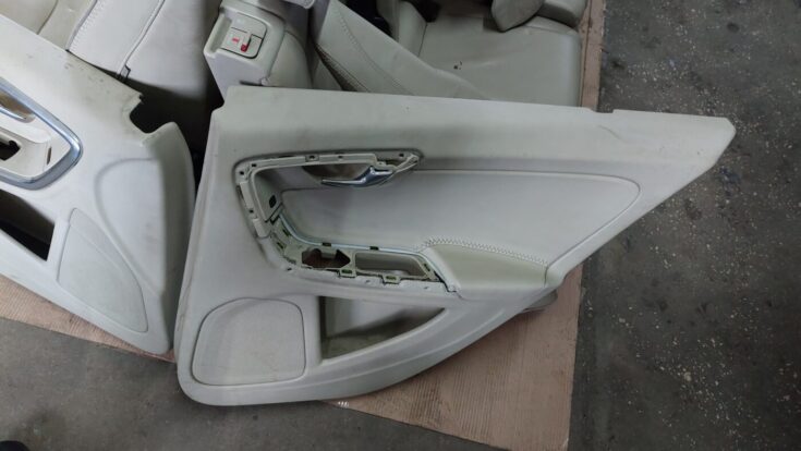 Sēdekļu komplekts priekš VOLVO V60 2012