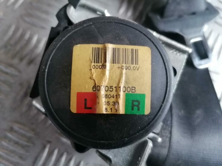 Aizmugurējā labā drošības josta priekš BMW 123 E87 2008 BLACK