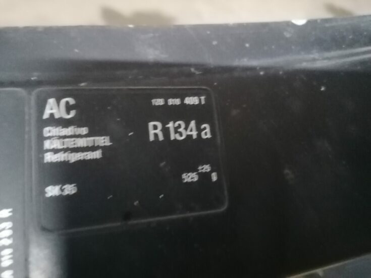 Priekšējā radiatora rāmis priekš ŠKODA OCTAVIA 2006