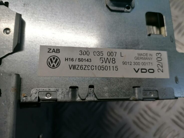CD/DVD/Navigācijas bloks priekš VW PHAETON 2003