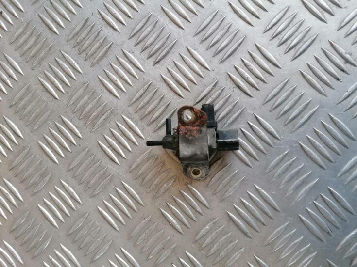 Solenoīda vakuuma vārsts priekš MAZDA 6 2007