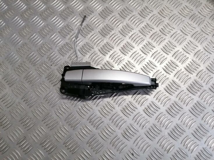 Aizmugurējāis labais durvju rokturis priekš OPEL ASTRA J 2012