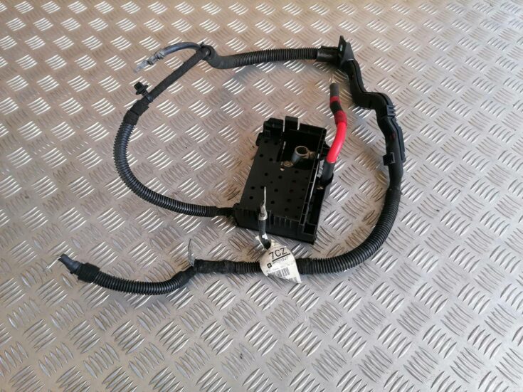 Pozitīvais elektrovads priekš OPEL ASTRA J 2012