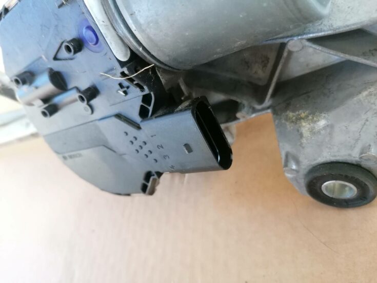 Vējstikla tīrīšanas mehānisms priekš OPEL ASTRA J 2012