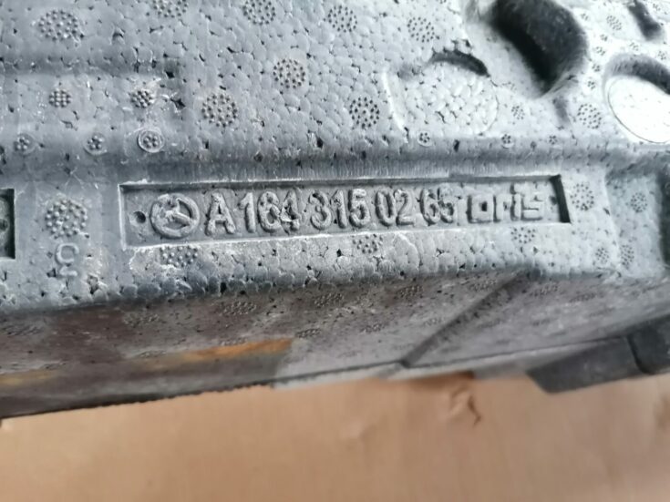 Aizmugurēja bufera putuplasts priekš MERCEDES BENZ ML280 2008 OBSIDIAN BLACK