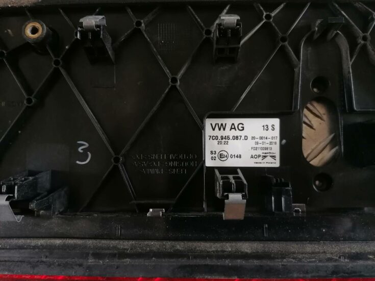 Stop signāls priekš VW CRAFTER 2018