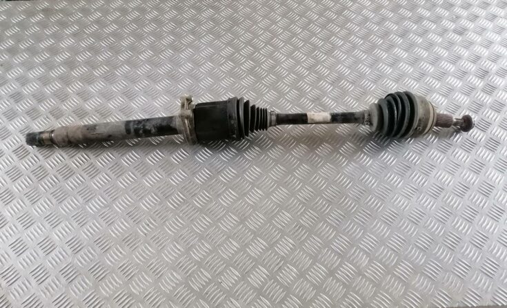 Pusass priekšēja labā priekš VW CRAFTER 2018