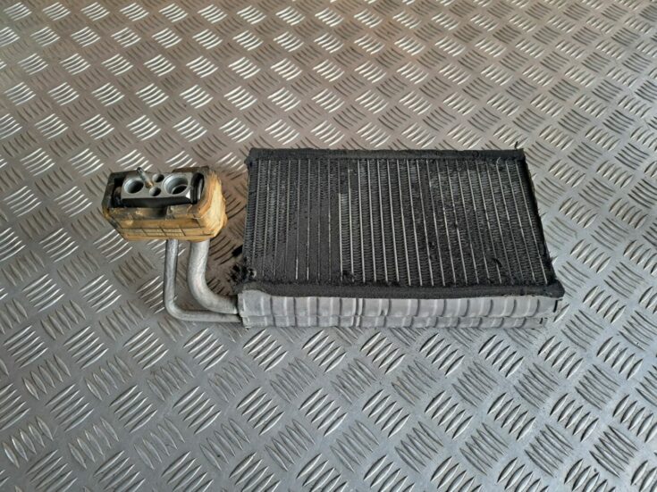 Gaisa kondicioniera radiators priekš BMW 525 E60 2004 BLACK
