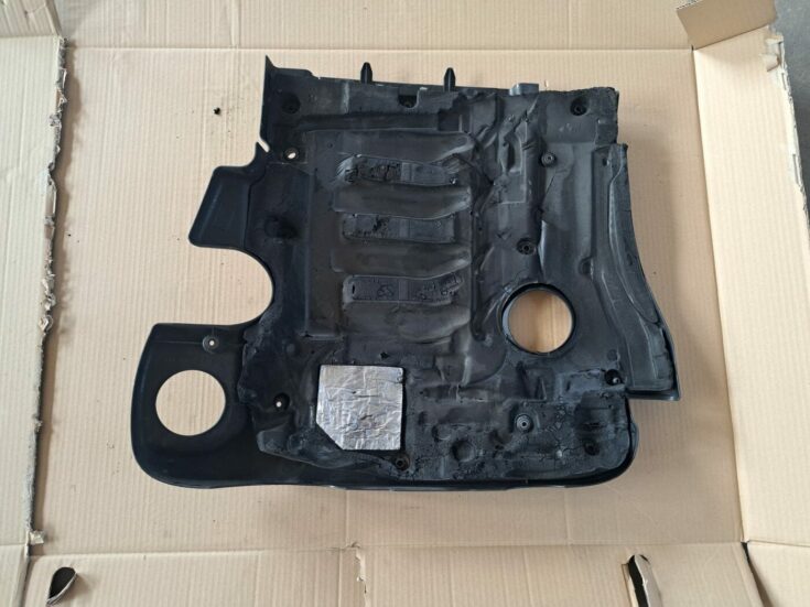 Dzinēja dekoratīvais vāks priekš BMW 525 E60 2004 BLACK