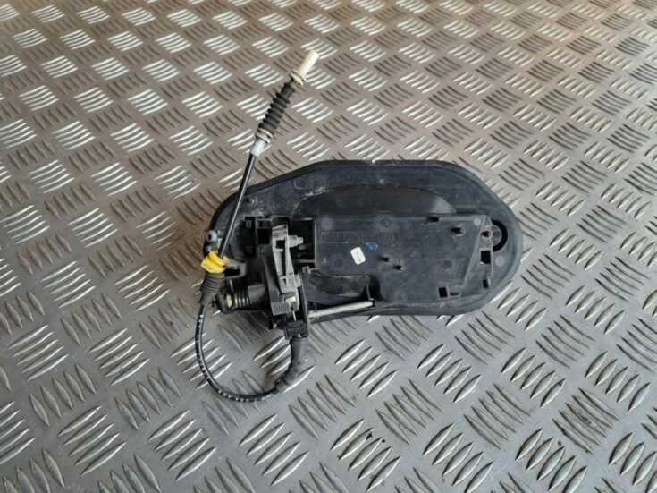 Aizmugurējāis labais durvju rokturis priekš BMW 525 E60 2004 BLACK