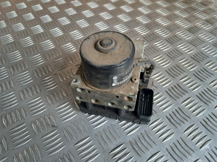 ABS bloks priekš VW GOLF IV 1999