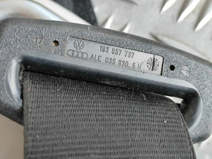 Aizmugurējā labā drošības josta priekš VW GOLF IV 1999