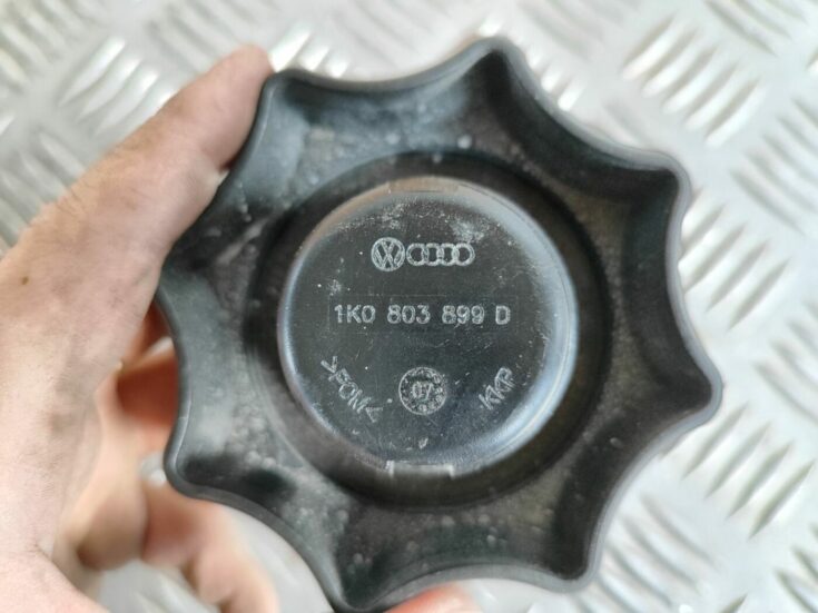 Rezerves riteņa stiprinājums priekš SKODA OCTAVIA 2008