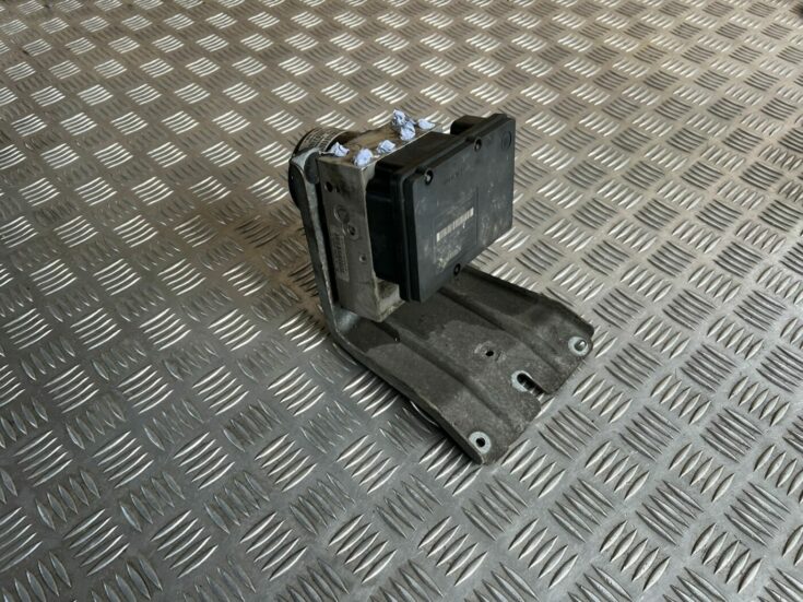 ABS bloks priekš VOLVO S60 2007