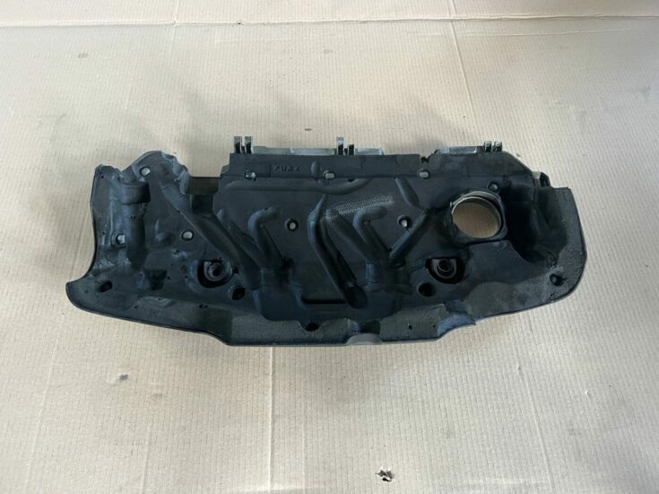 Dzinēja dekoratīvais vāks priekš VOLVO S60 2007