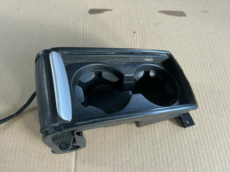 Krūzes turētājs priekš VOLVO S60 2007