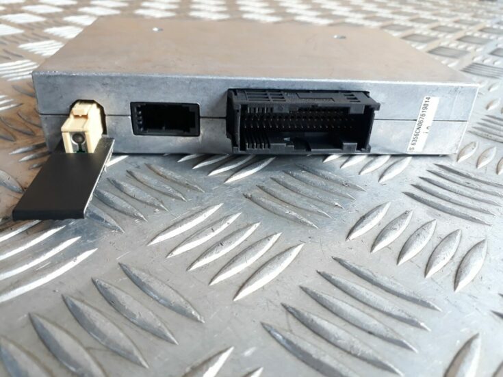 Bluetooth vadības bloks priekš AUDI A6 AVANT 2006