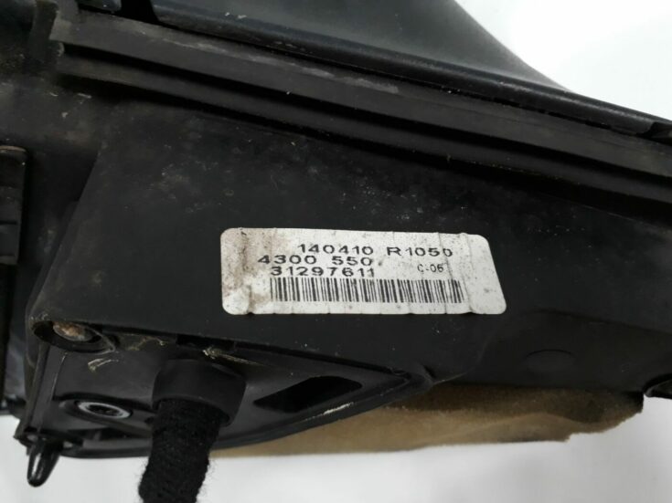 Ārējais spogulis, pa labi priekš VOLVO V70 2010