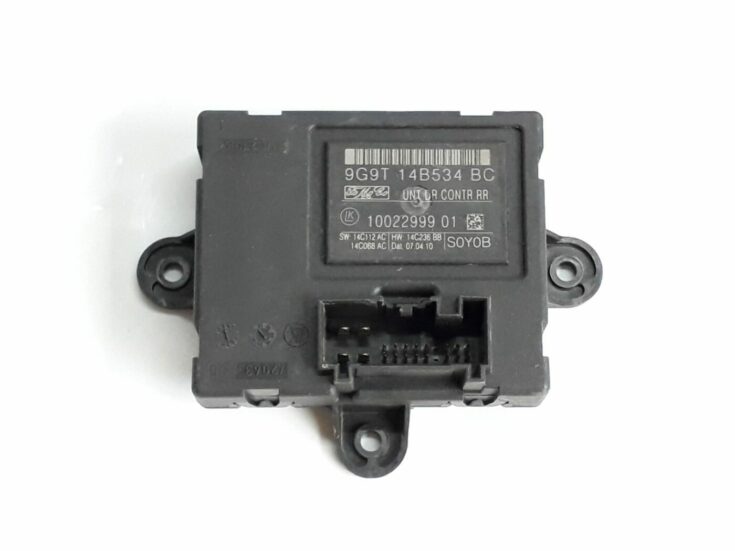 Durvju vadības bloks priekš VOLVO V70 2010