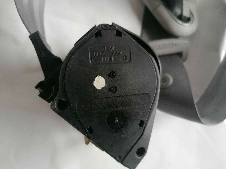 Aizmugurējā kreisa drošības josta priekš VW NEW BEETLE 2001