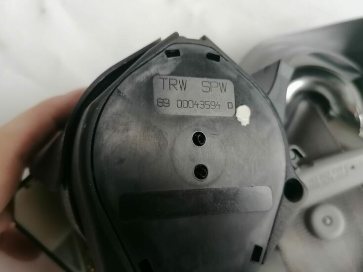Aizmugurējā labā drošības josta priekš VW NEW BEETLE 2001