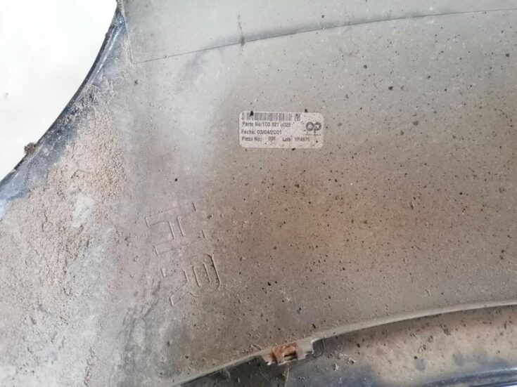 Aizmugurējais labais spārns priekš VW NEW BEETLE 2001