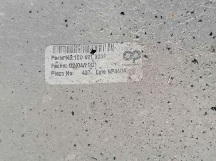 Aizmugurējais kreisais spārns priekš VW NEW BEETLE 2001