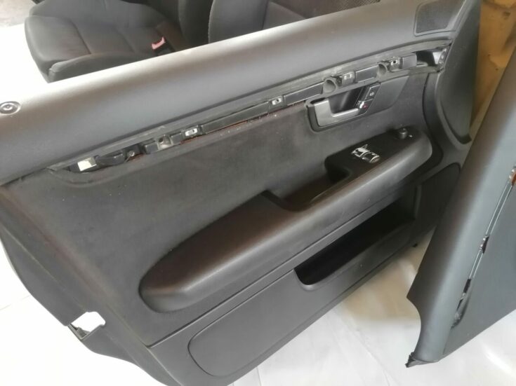 Sēdekļu komplekts priekš AUDI A4 2001 SEDAN