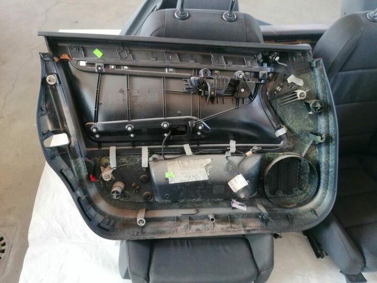 Sēdekļu komplekts priekš AUDI A4 2001 SEDAN